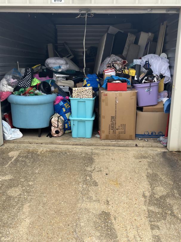 Storage Unit Auction in Tupelo , MS at Storage Max Tupelo ends on